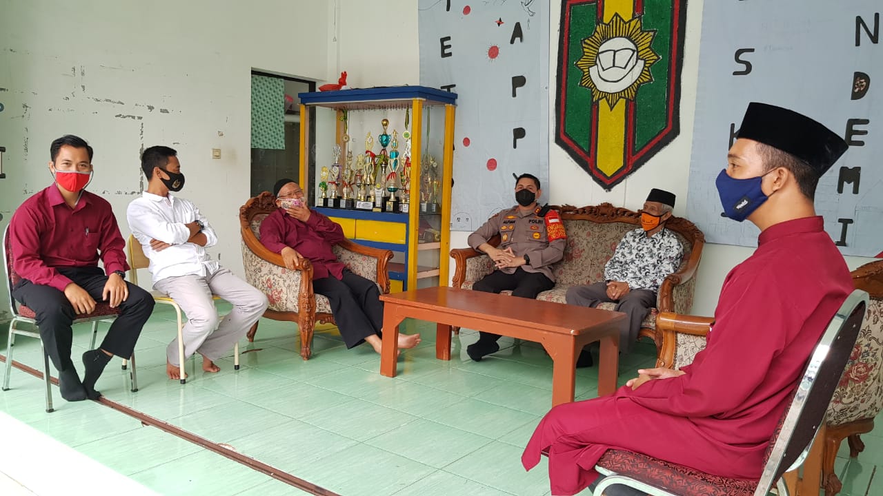 Polisi Ganti Motor Guru Ngaji yang Kena Begal