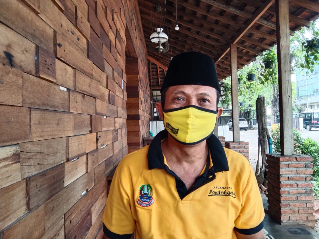 Lurah Jatimakmur Ajak Warganya Rayakan Tahun Baru di Rumah