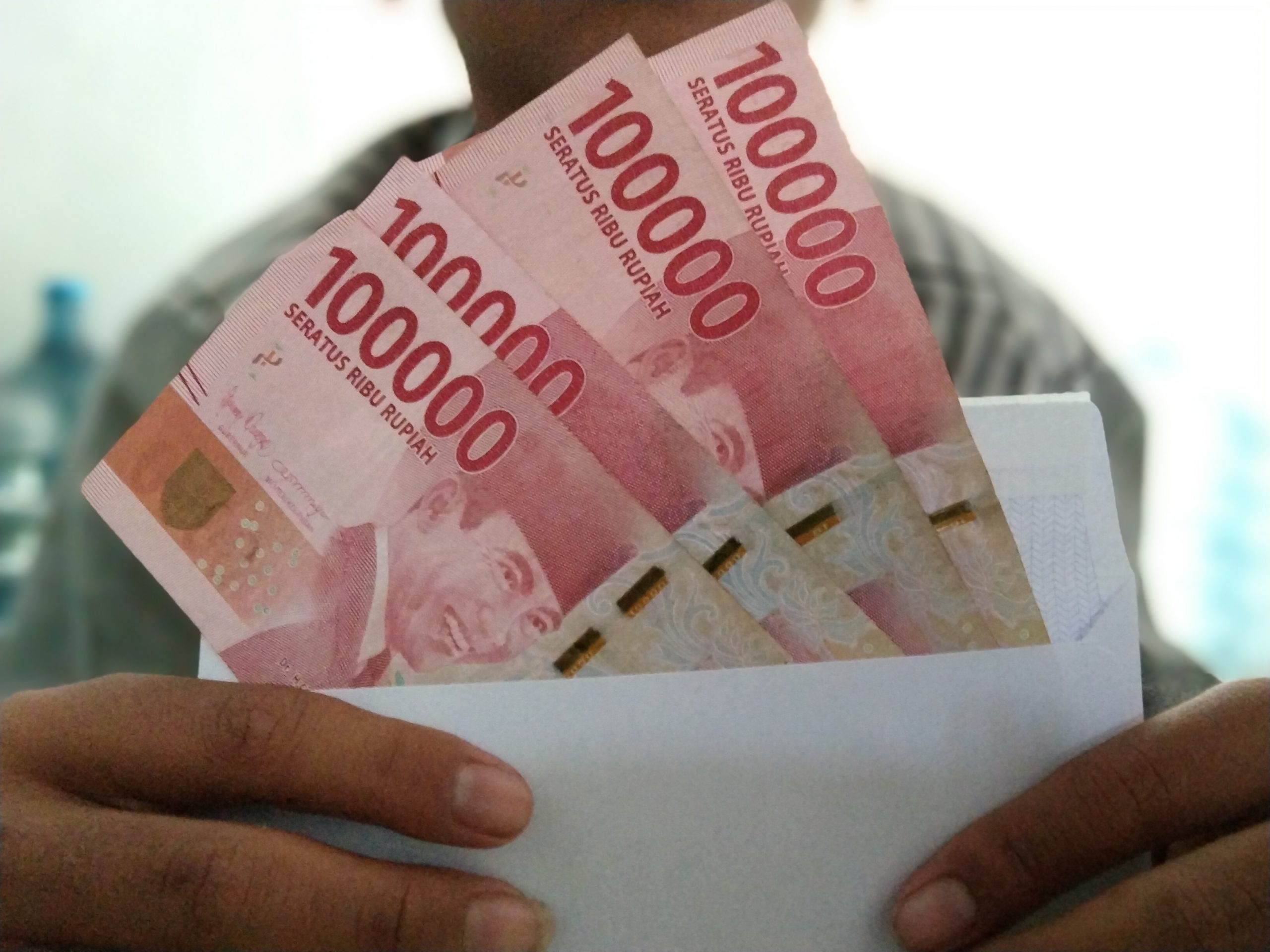 Diduga Oknum RT/RW Kecamatan Bekasi Utara Potong Bantuan UMKM Sebesar Rp.400 Ribu