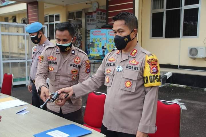 Cegah Penyalahgunaan Senpi, Kapolres Lebak lakukan Pemeriksaan Senpi Personil