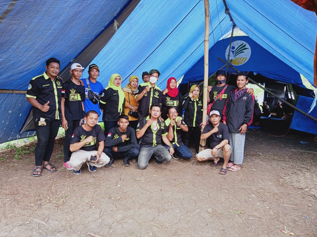 ARTA Berikan Bantuan Sembako kepada Korban Bencana Pergerakan Tanah di Desa Bojongsari.