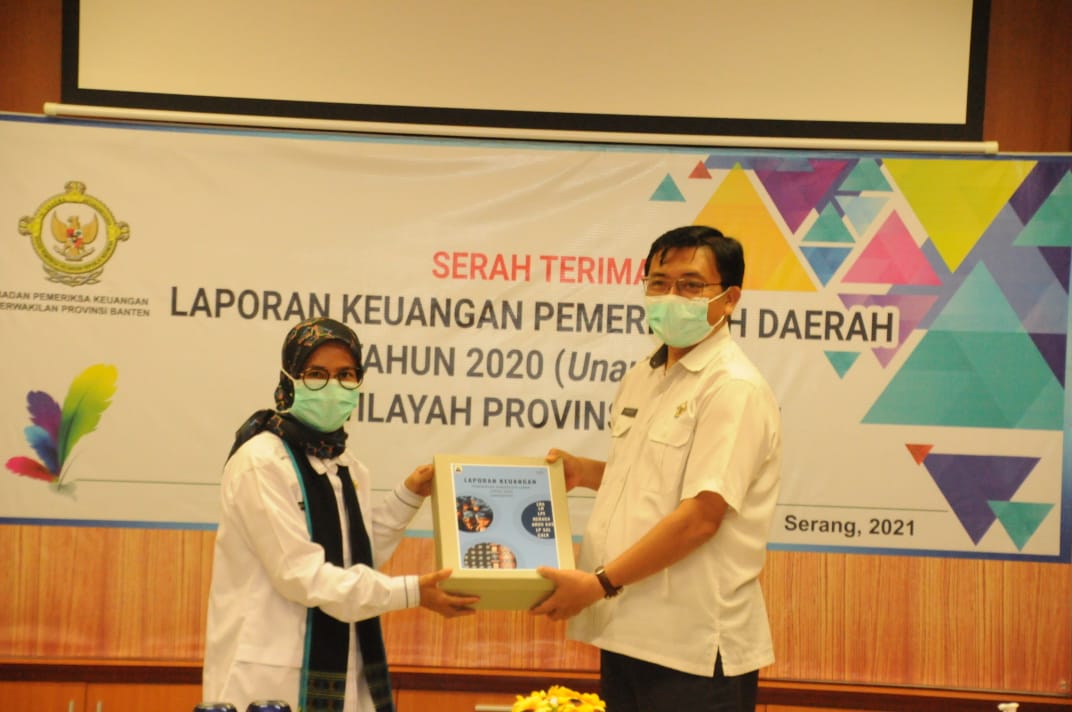 Bupati Lebak Serahkan LKPD TA 2020