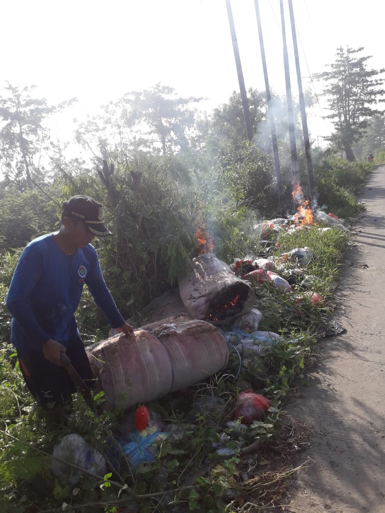 Pemerintah Desa Banjarsari Adakan Kegiatan Kerja Bakti