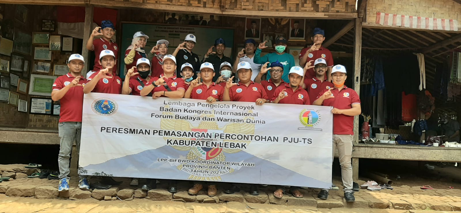 Peresmian PJU-TS Perdana di Baduy disambut Hangat Kapala Suku.