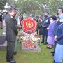 Peringati HUT Ke-76 TNI, Panglima TNI Ziarah Nasional dan Tabur Bunga di TMPNU Kalibata
