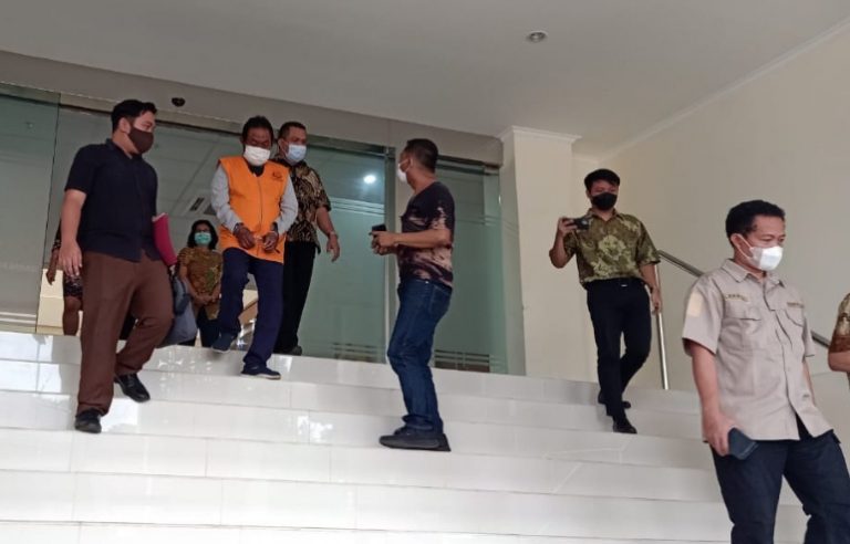 Kejari Kota Bekasi Tahan Kepsek SMAN 19, Ini Penyebabnya