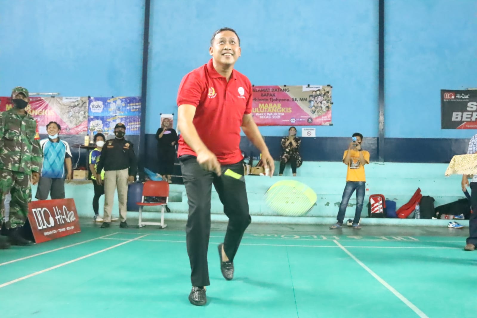 Peringati Hari Pahlawan, Tri Adhianto Buka Turnamen Bulu Tangkis Piala Wakil Wali Kota Bekasi