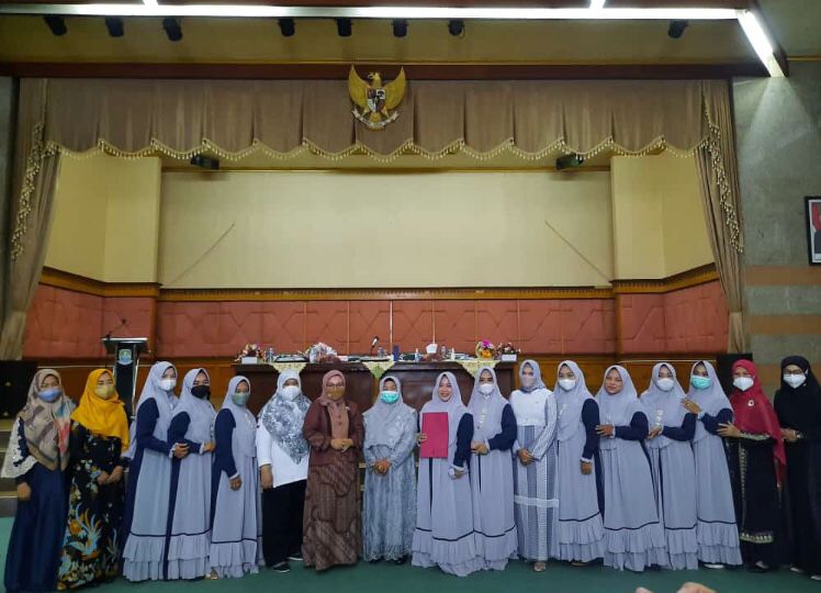 Wiwiek Hargono Tri Adhianto Apresiasi Terselenggaranya Pengajian Rutin Gabungan DWP dan TP PKK Kota Bekasi