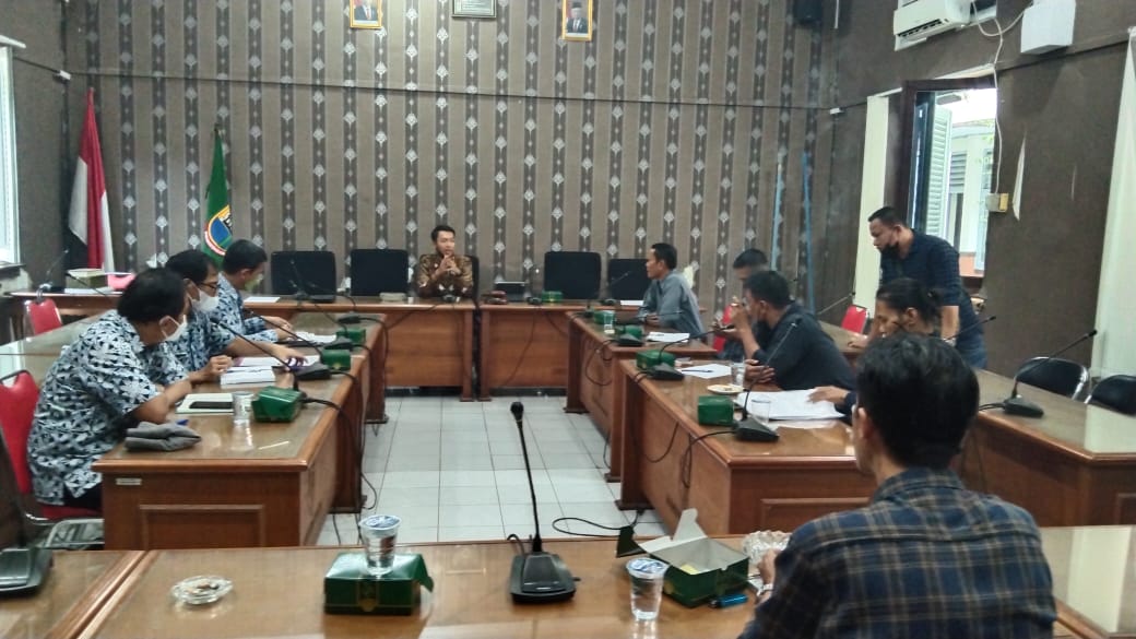 Ketua DPRD Pimpin Langsung RDP Terkait Bangunan Tanpa Ijin Di Lahan PT KAI