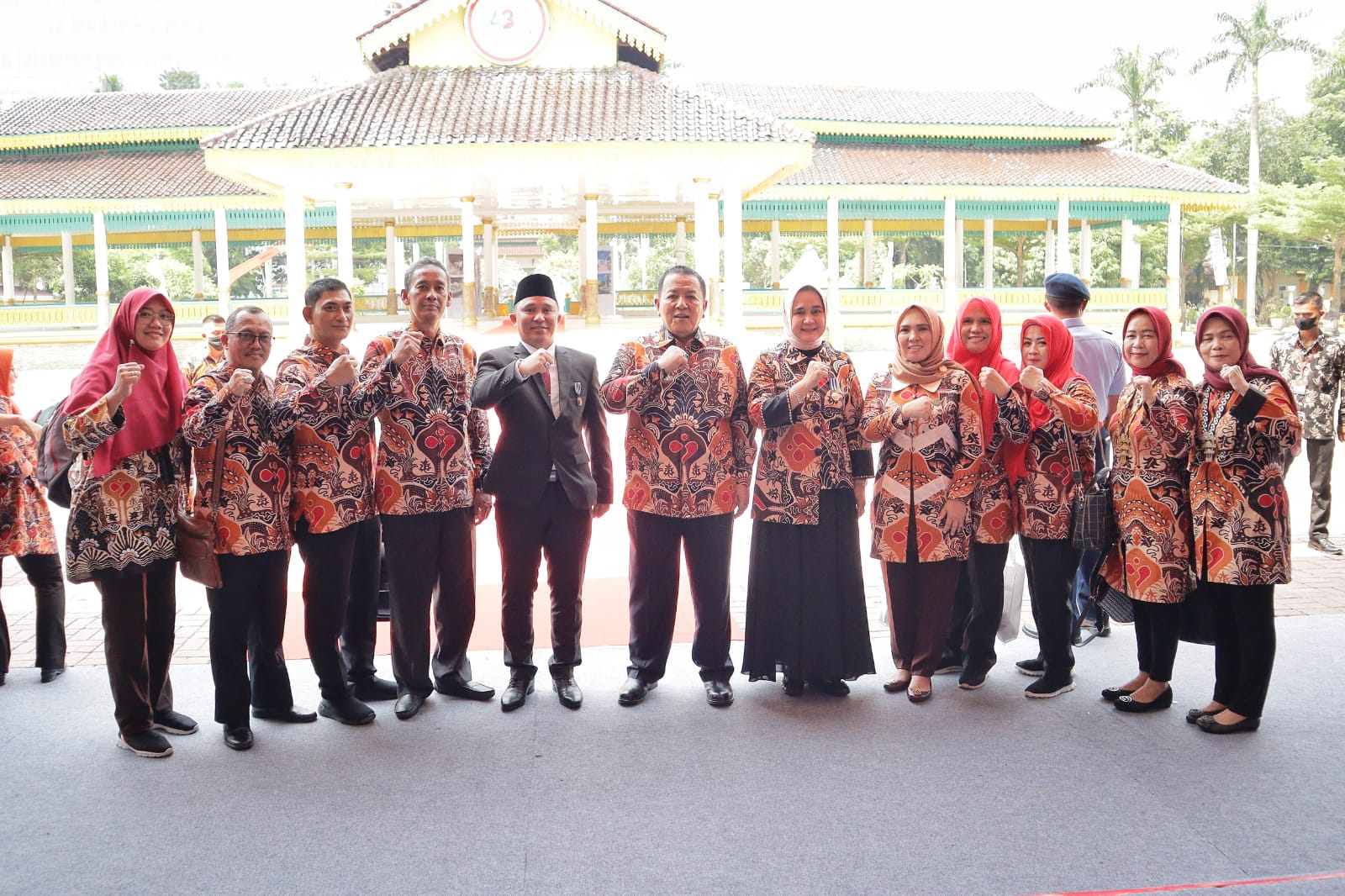 Gubernur Arinal dan Ibu Riana Hadiri Acara Puncak Hari Keluarga Nasional Ke-29 Tahun 2022