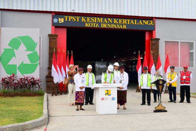 Presiden Jokowi Resmikan TPST Kesiman Kertalangu di Denpasar