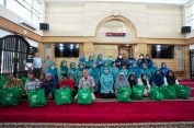 TP PKK Pusat bersama Baznas Beri Bantuan Paket Ramadan Bahagia di Bekasi