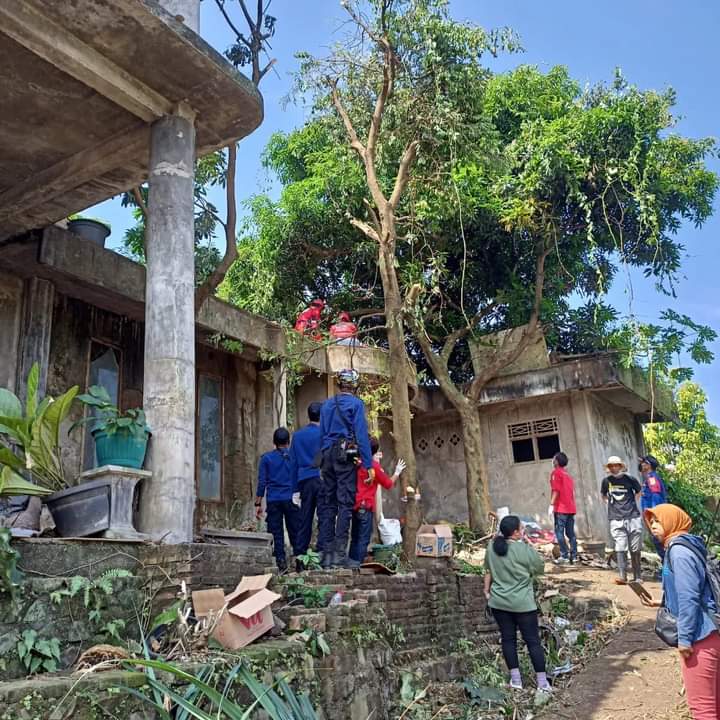 BPBD, DLHK hingga Dinkes Diterjunkan untuk Lakukan Pembersihan Rumah dokter Wayan