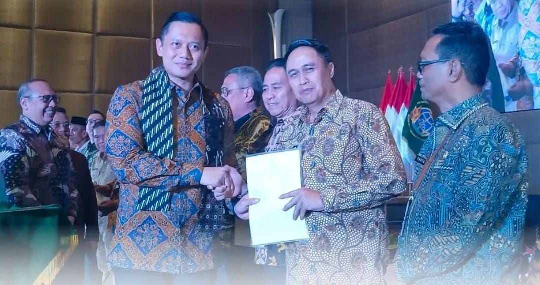 PJ Bupati Lebak Terima Sertifikat Aset Pemda dari Kementerian ATR/BPN