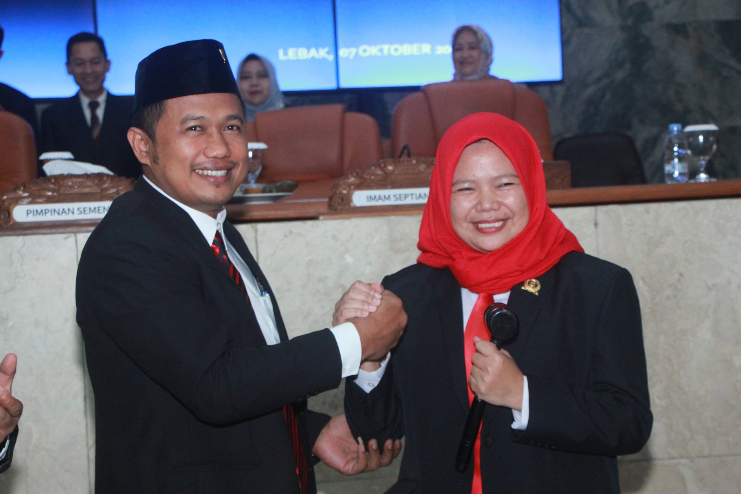 Kader PDIP Ketua DPRD Perempuan Pertama di Lebak