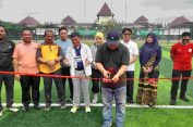 Tingkatkan Kesehatan Masyarakat, Pj Bupati Resmikan Lapangan Mini Soccer Wibawa Mukti