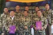 Empat Pejabat Kejaksaan Agung Terima Brevet Kehormatan Korps Marinir