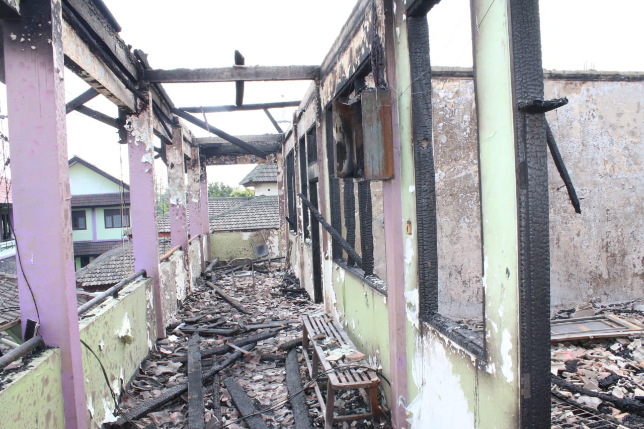 Pasca Kebakaran, Wali Kota Pantau Dan Pastikan Pemkot Bekasi Ajukan Bantuan Bangun Gedung SMP Raudhatul Jannah