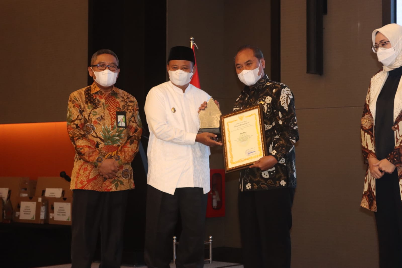 Kota Bekasi Raih Juara Pertama Penghargaan Paritrana Tingkat Jawa Barat 2020