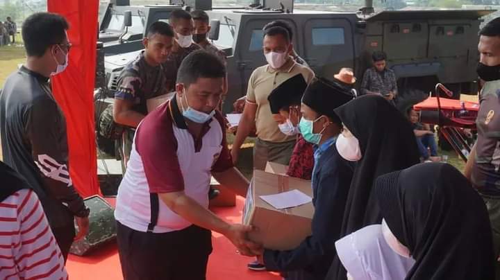 Kapolres Lebak Polda Banten Hadiri Olah raga bersama Peringati HUT TNI ke-76 di Batalyon Mandala Yudha