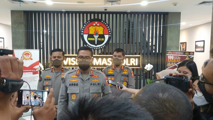 Bareskrim Tangkap Buronan Kasus Penipuan Rp 233 Miliar