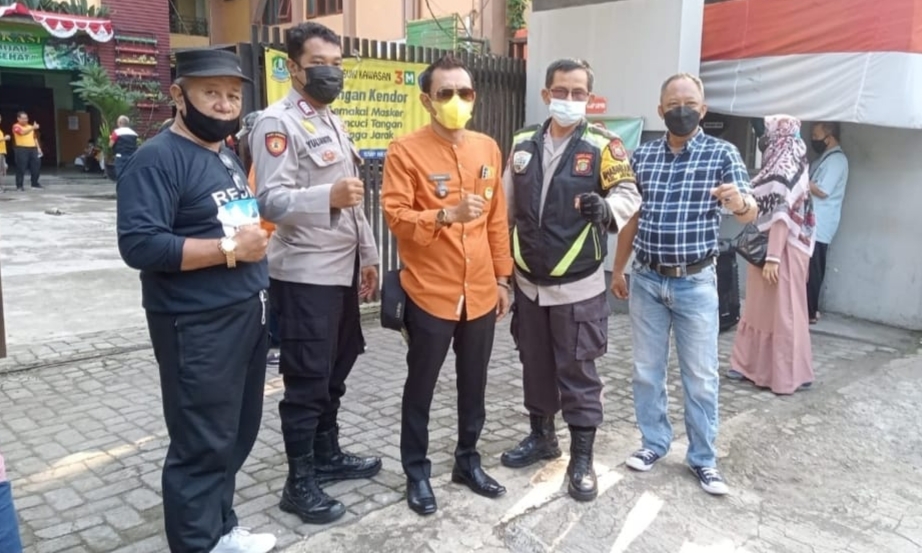 Kelurahan Jatiwaringin Lakukan Vaksinasi Setiap Hari