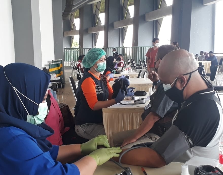 Pemkot Bekasi Mewajibkan Dan Memfasilitasi Aparaturnya Untuk Di Vaksin