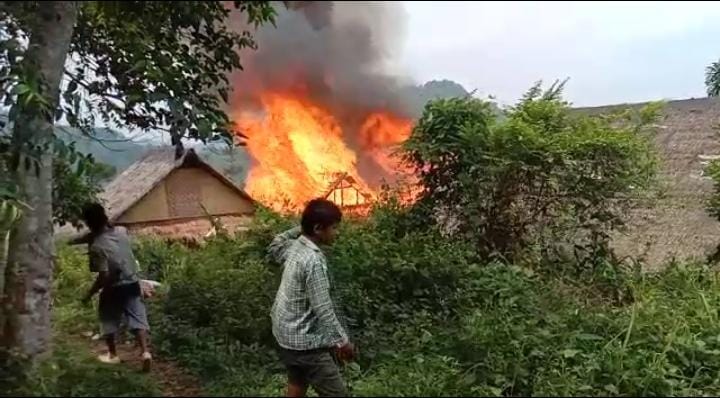 16 Rumah Warga Baduy Habis Dilalap Si jago Merah