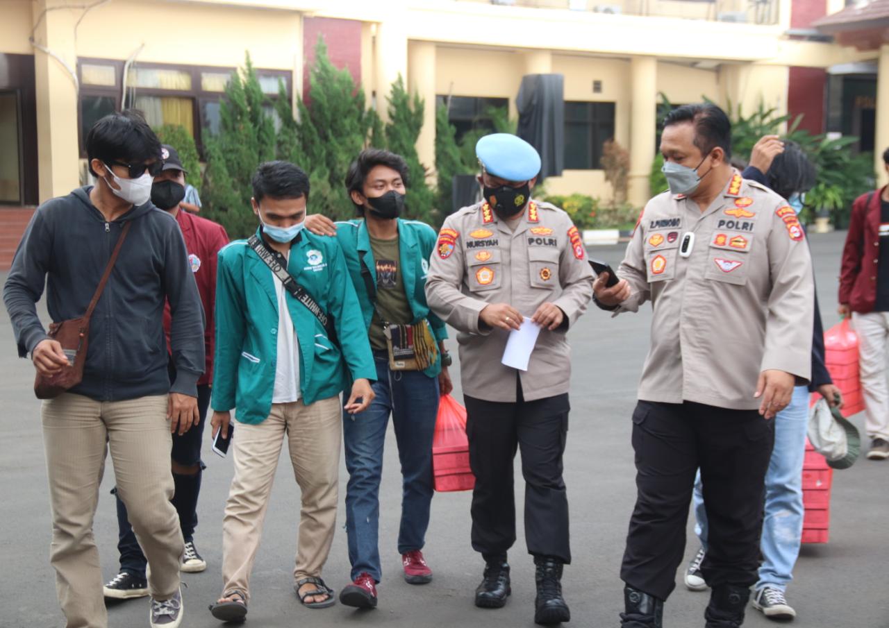 Belasan Perwakilan Mahasiswa Ke Polda Banten, Karoops : Tuntutan Mahasiswa Akan Kita Tindaklanjuti