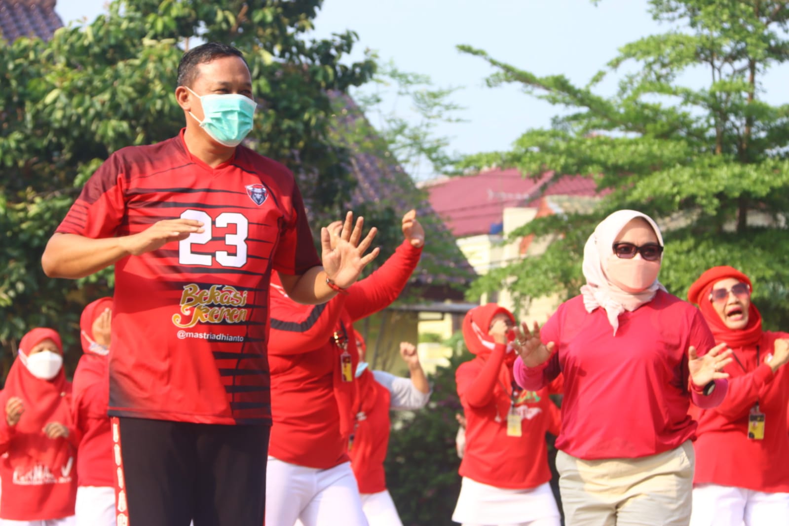 Wakil Wali Kota Senam Bersama Sekaligus Sapa Atlet Karate Berprestasi