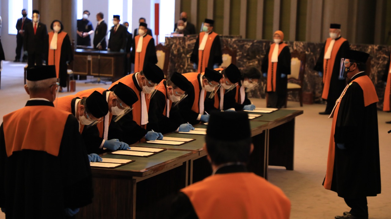 Ketua MARI Lantik 7 Hakim Agung