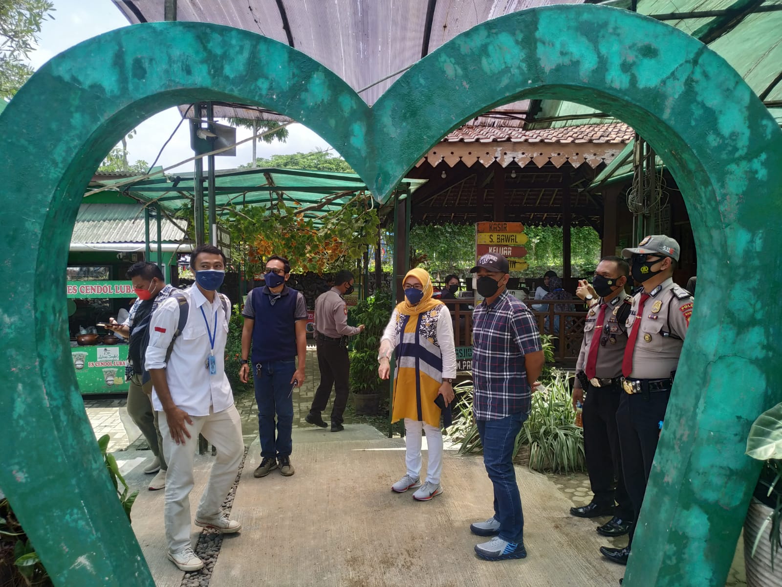 Jalin Sinergitas, Ditpamobvit Polda Banten Bersama Dinas Pariwisata Provinsi Banten dan AELI Gelar Pertemuan di Tempat Wisata Lubana Sengkol