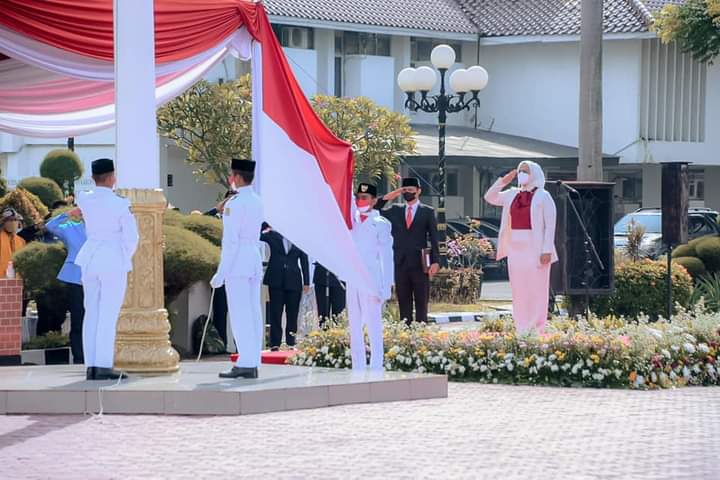Pemkab Karawang Gelar Apel Hari Sumpah Pemuda ke-93 Tahun 2021