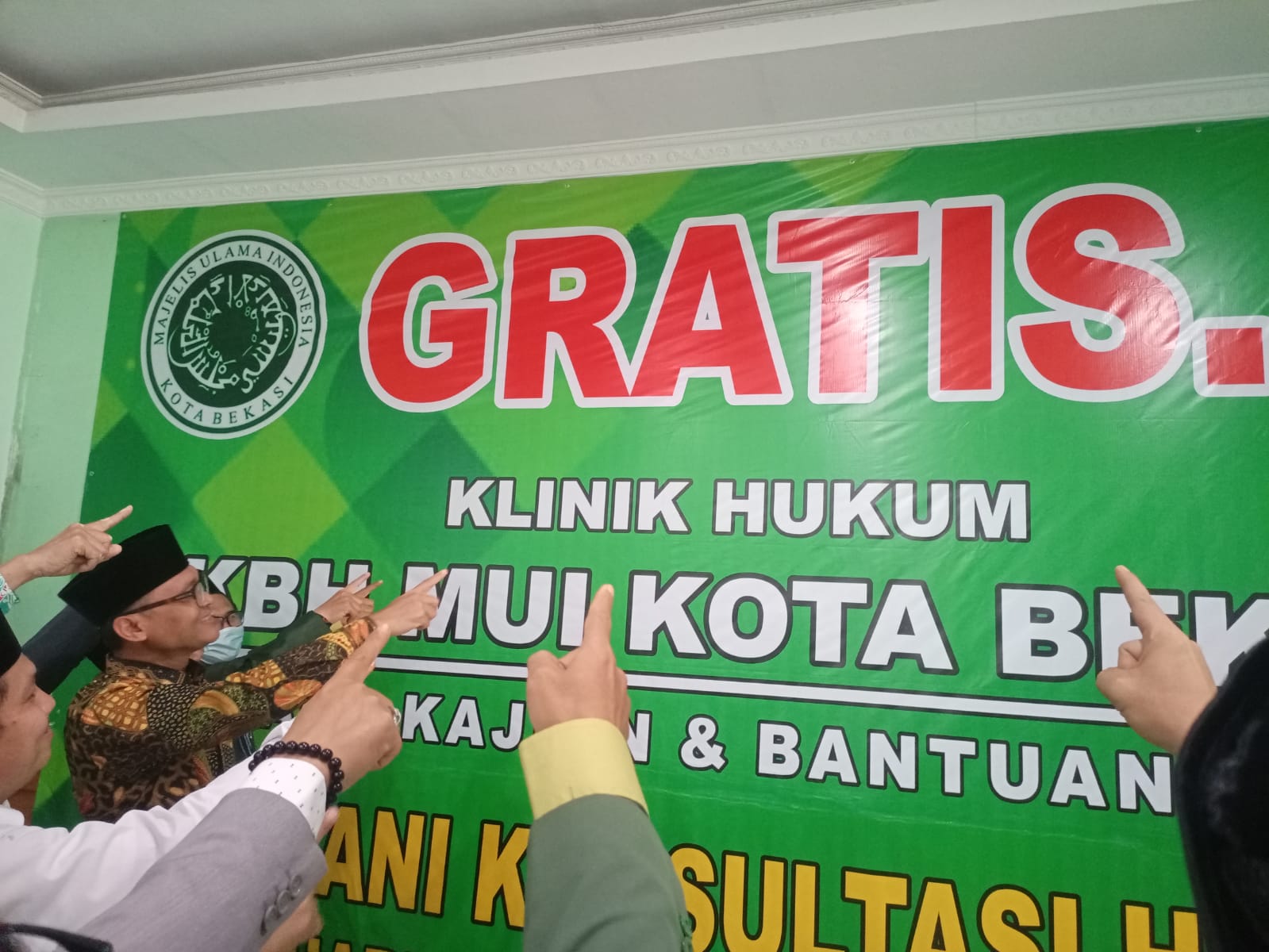 Hadiri Launching LKBH MUI, Ketua DPRD: “Kita Butuh Lembaga yang Fokus Mengawal Kepentingan Umat”