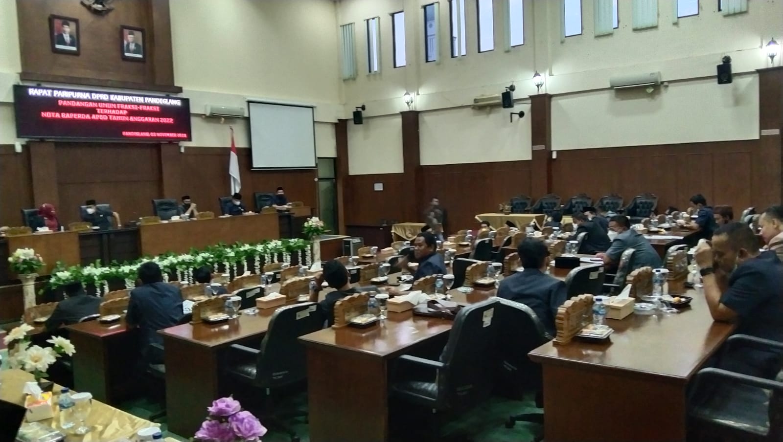 Sidang Paripurna DPRD Pandeglang Molor, 2 Jam Nunggu, Sidang Hanya 15 Menit