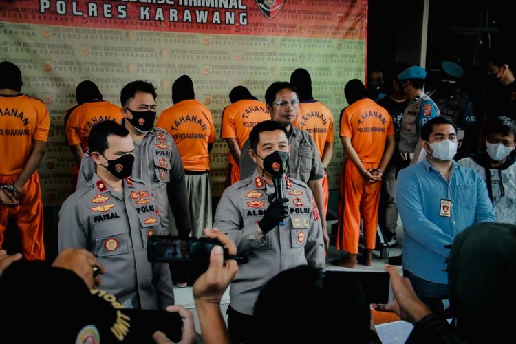 Polres Karawang Ungkap Pembunuh Bos Warung Padang