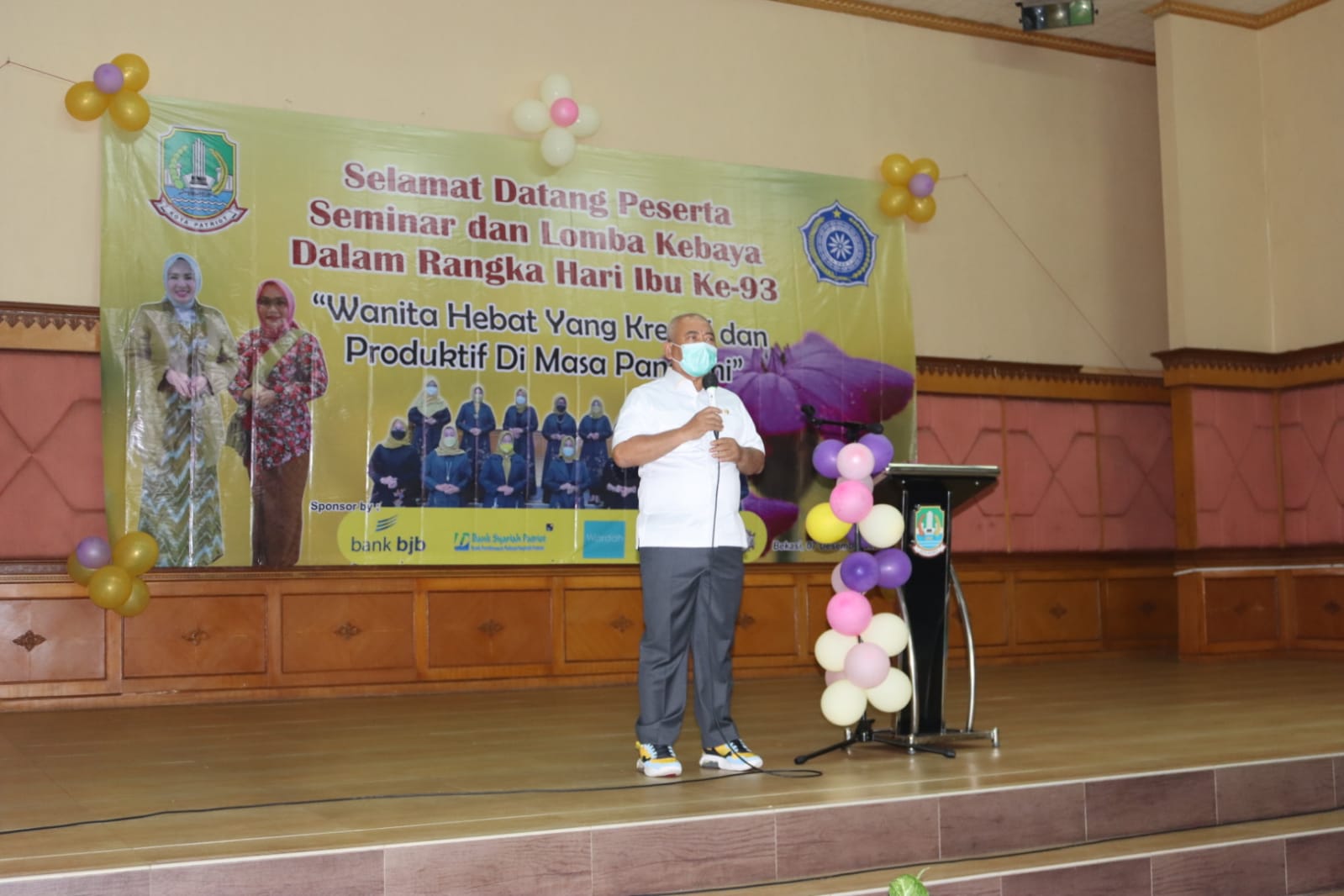 Walikota Bekasi Mengingatkan Pemkot Tingkatkan Pengawasan Untuk Cegah Munculnya Kluster Baru Pada Libur Nataru