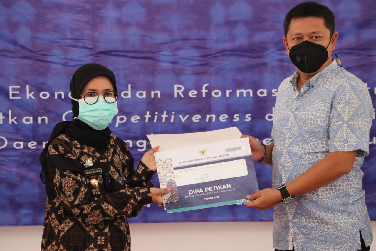 Pemkab Lebak Serahkan Daftar Isian Pelaksana Anggaran Tahun 2022