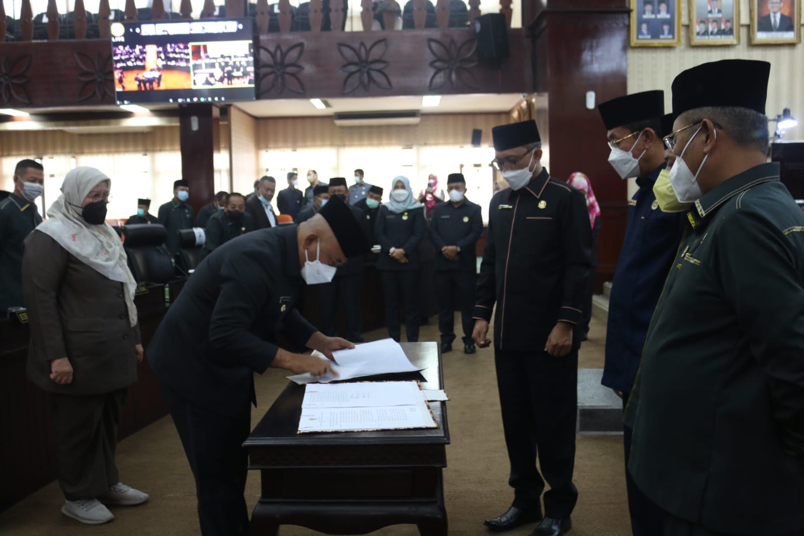 Pemkot Bekasi Dan Dprd Kota Bekasi Bahas Raperda