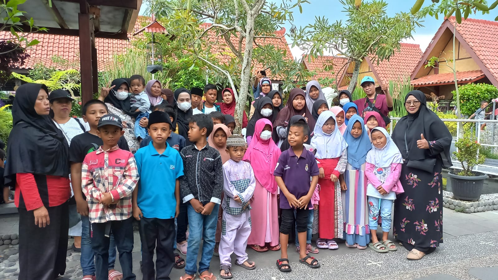 Milad Pertama Teladanku Liburan Bersama Anak Yatim