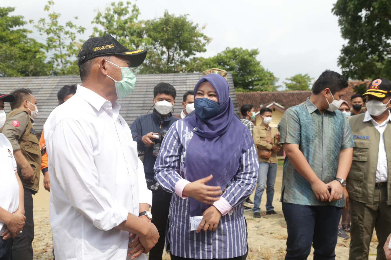 Tinjau Korban Gempa, Menteri PMK : Kami Segera Koordinasi Dengan BNPB dan Kemen PUPR