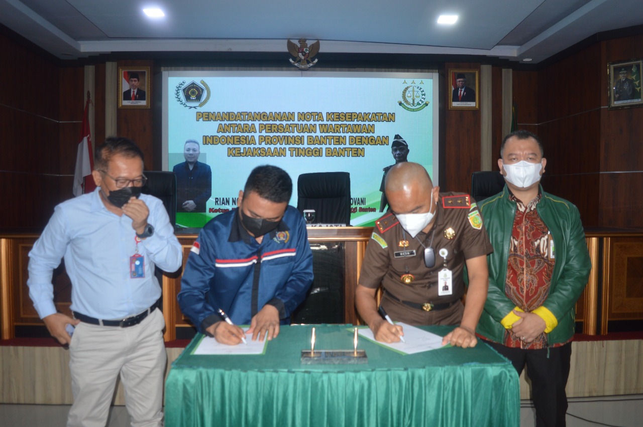 Sinergi Penegakan Hukum dan Perlindungan Kemerdekaan Pers, PWI dan Kejati Banten Teken MoU