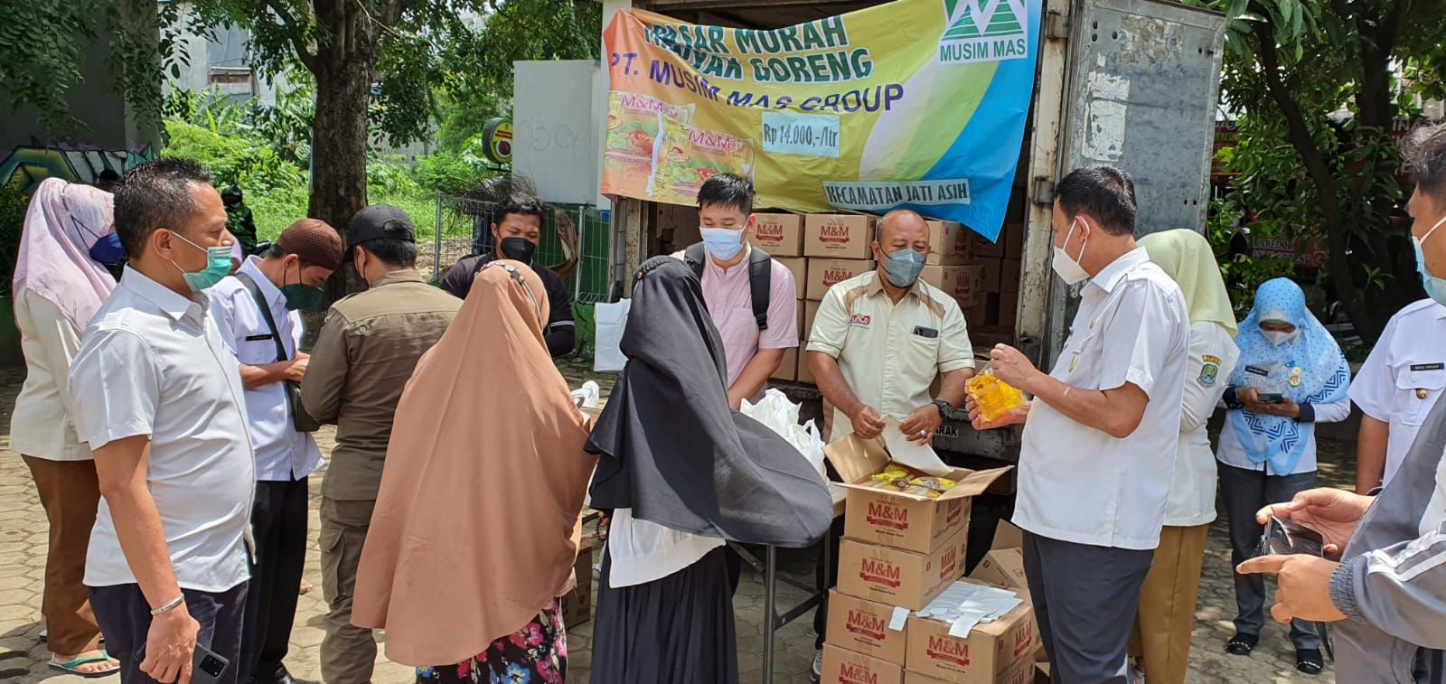 Kecamatan Jatiasih Gelar Operasi Pasar