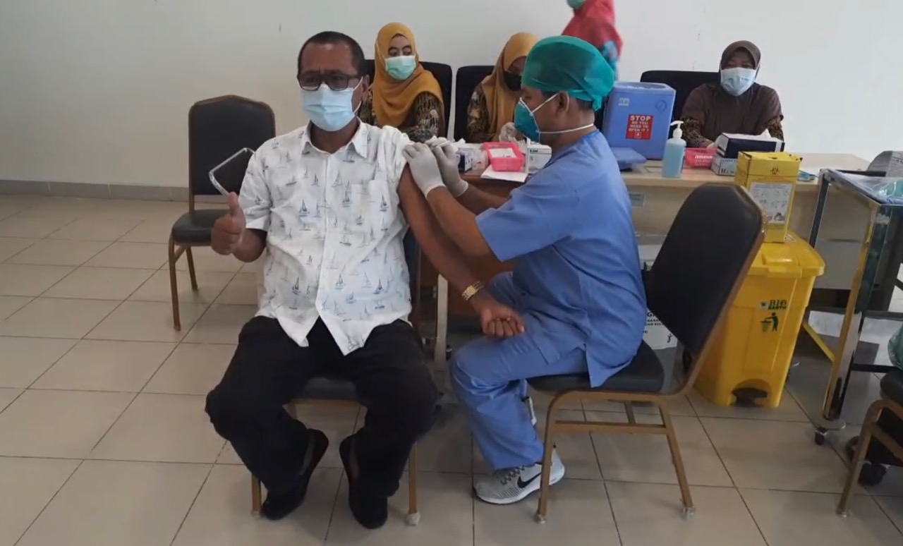 RSUD dr. CHASBULLAH ABDULMAJID KOTA BEKASI BUKA LAYANAN VAKSINASI BOOSTER