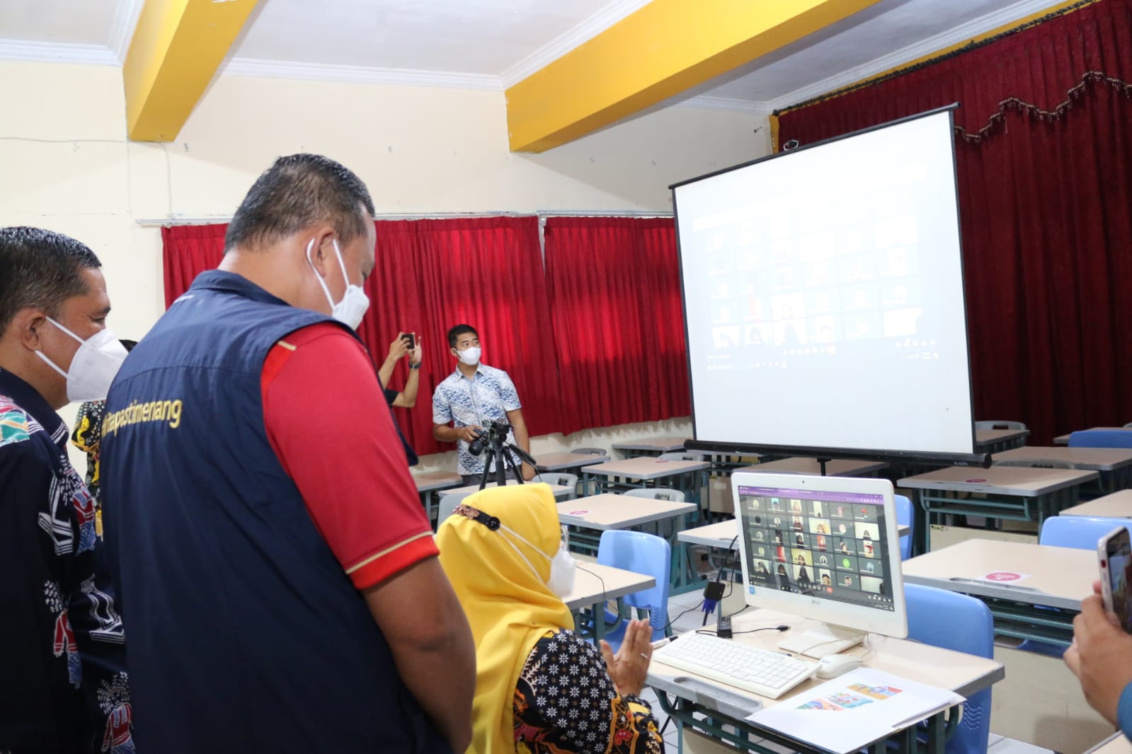 Plt Walikota Bersama Kadisdik Tinjau Pelaksanaan PJJ