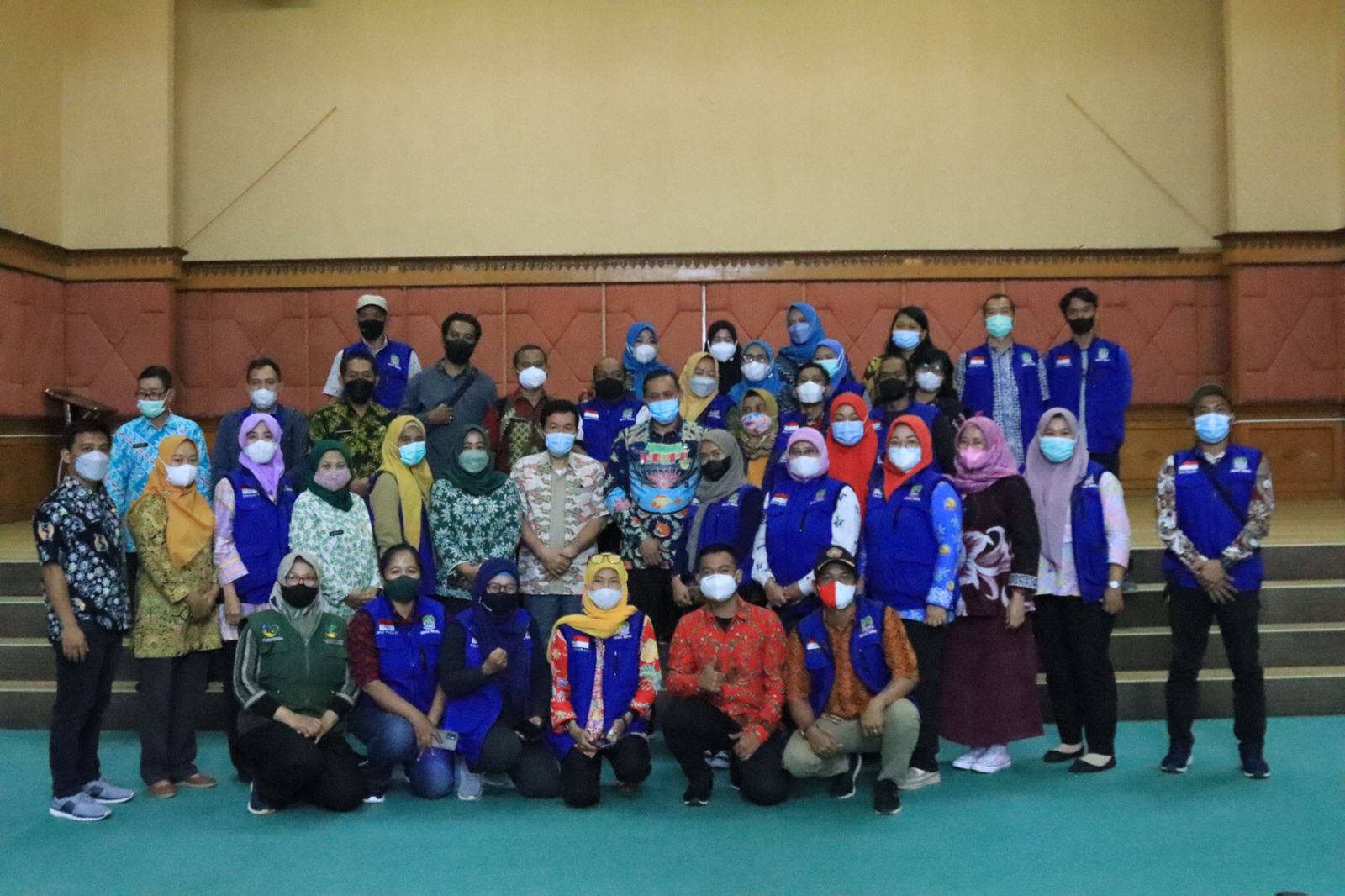 Plt Wali Kota Bekasi: Relawan Puskesos Punya Peran Strategis di Masyarakat