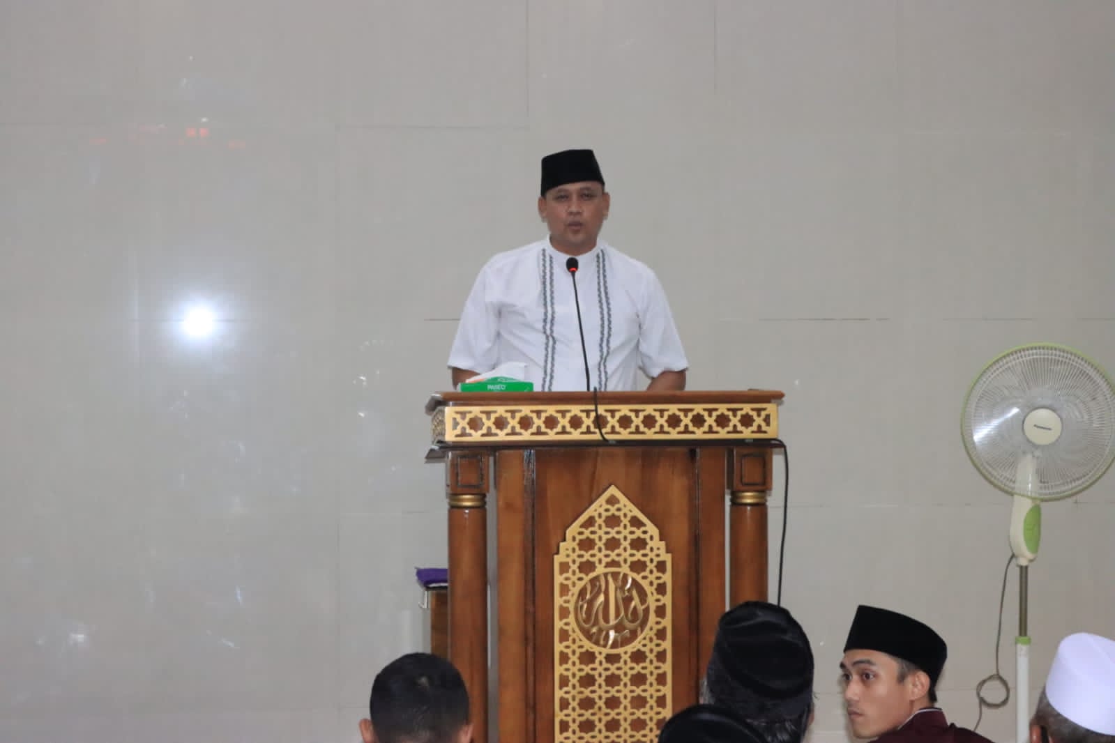 Tarling di Masjid Baitul Mukhlisin Duren Jaya, Plt. Wali Kota Cerita Tentang Pengalaman Menjadi Warga Bekasi Timur