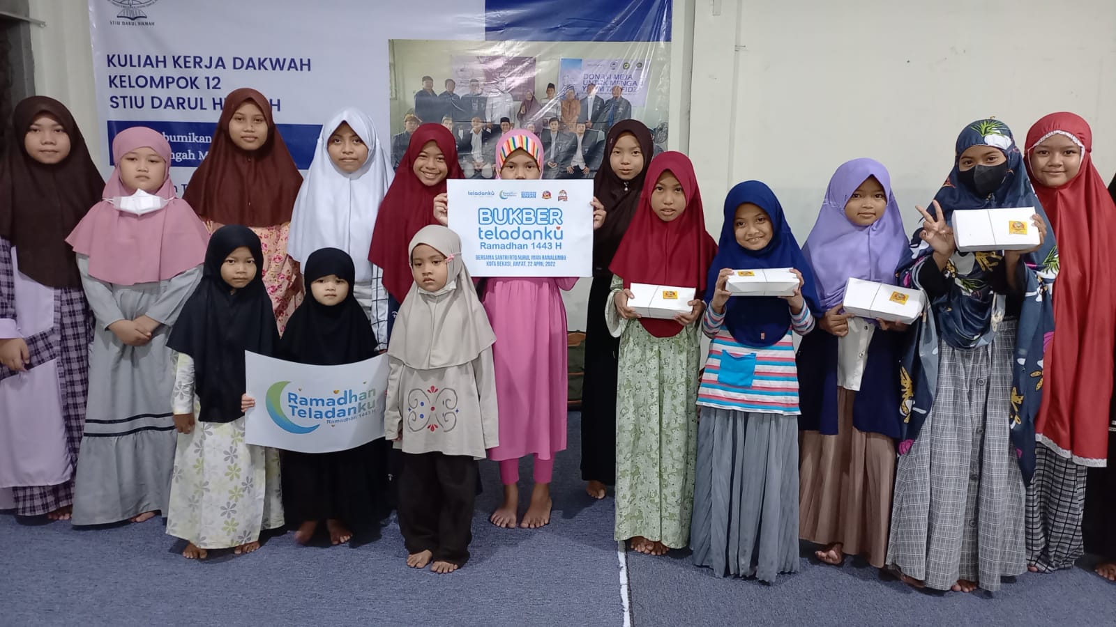 Teladanku Gandeng TaichanUwa dan Ayam Bakar Gemoy Gelar Bukber Bareng Santri Tahfidz Yatim Dhuafa