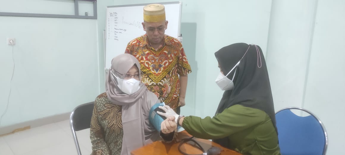 Tutup Penghujung Ramadhan, Abdul Muin Adakan Vaksin