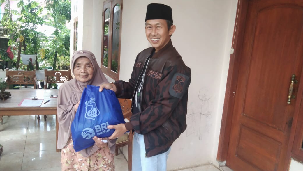 KBPP Polri Banten Bagikan 1.000 Paket Sembako